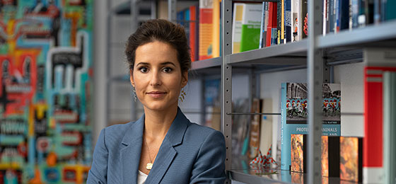 Cette image montre Charlotte Blattner, lauréate du prix Marie Heim-Vögtlin 2020.