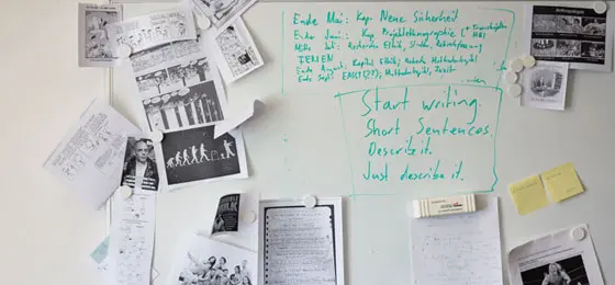 Eine Magnettafel mit Notizen. © Daniel Rihs