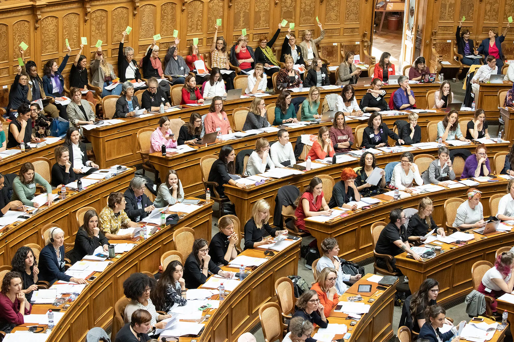 Frauensession genehmigt Motion zur Gleichstellung in der Forschung