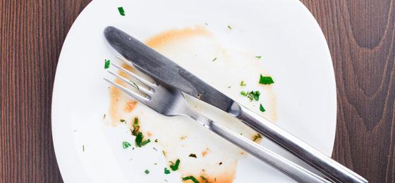 This picture shows an empty plate. © Fotolia